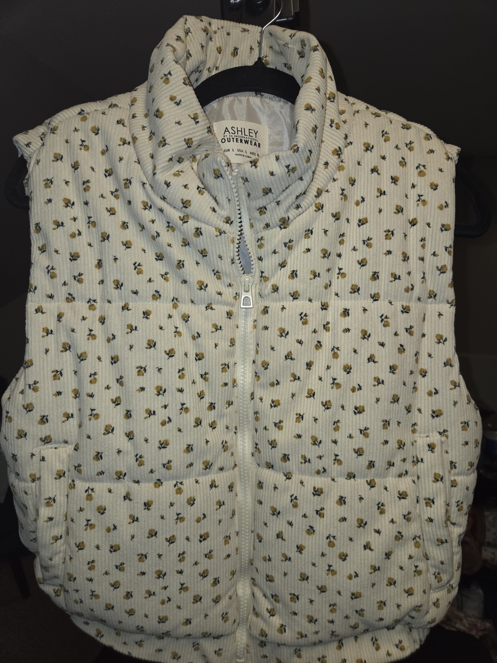 Ashley By 26 International Cream Floral Puffer Vest